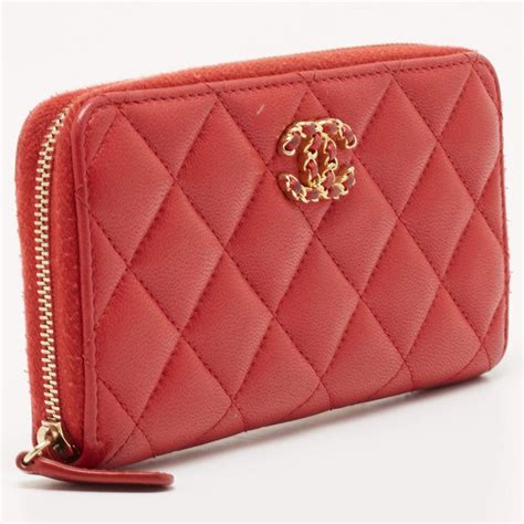 chanel 19 zipped wallet|chanel zipped wallet small.